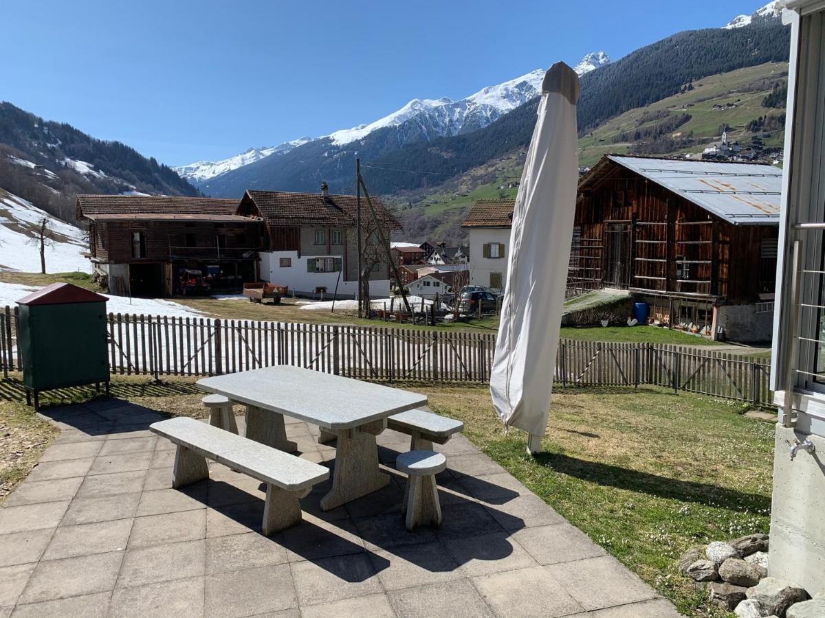 Casa Steilalva - Grosszuegiges Chalet Fuer Erholsamen Familienurlaub Surrein ภายนอก รูปภาพ