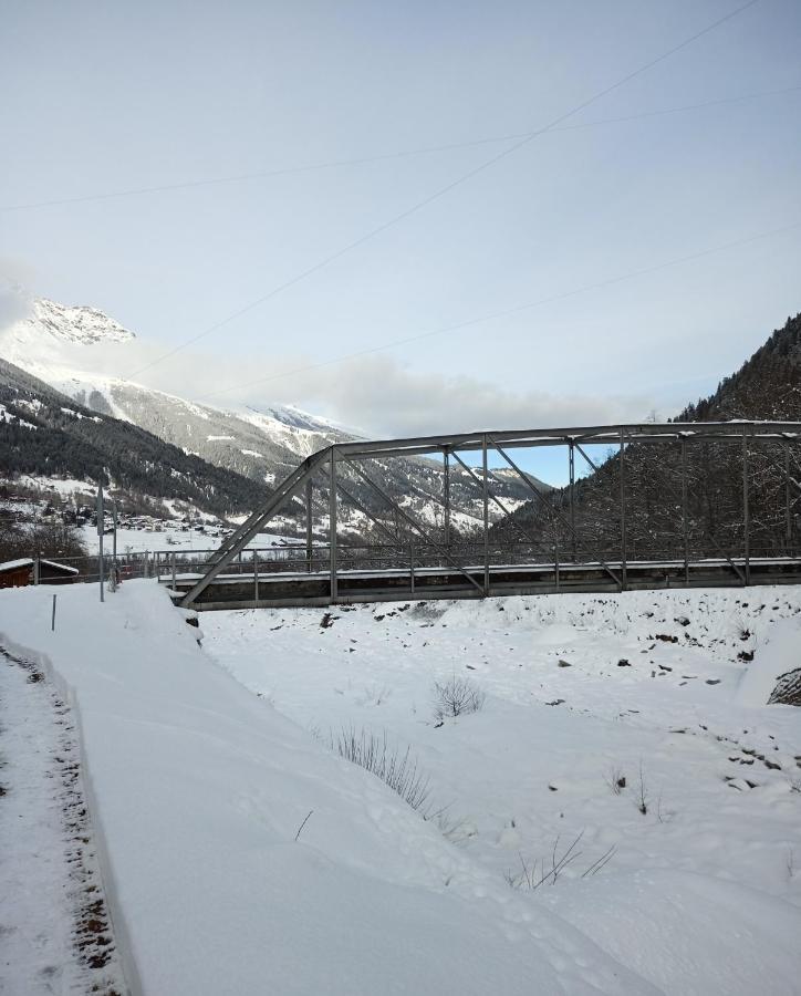 Casa Steilalva - Grosszuegiges Chalet Fuer Erholsamen Familienurlaub Surrein ภายนอก รูปภาพ